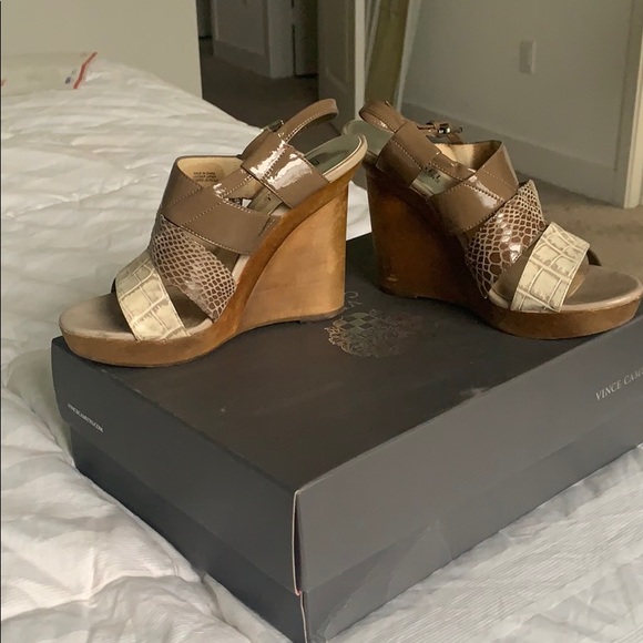 Michael Kors wedges size 7 - Picture 3 of 5